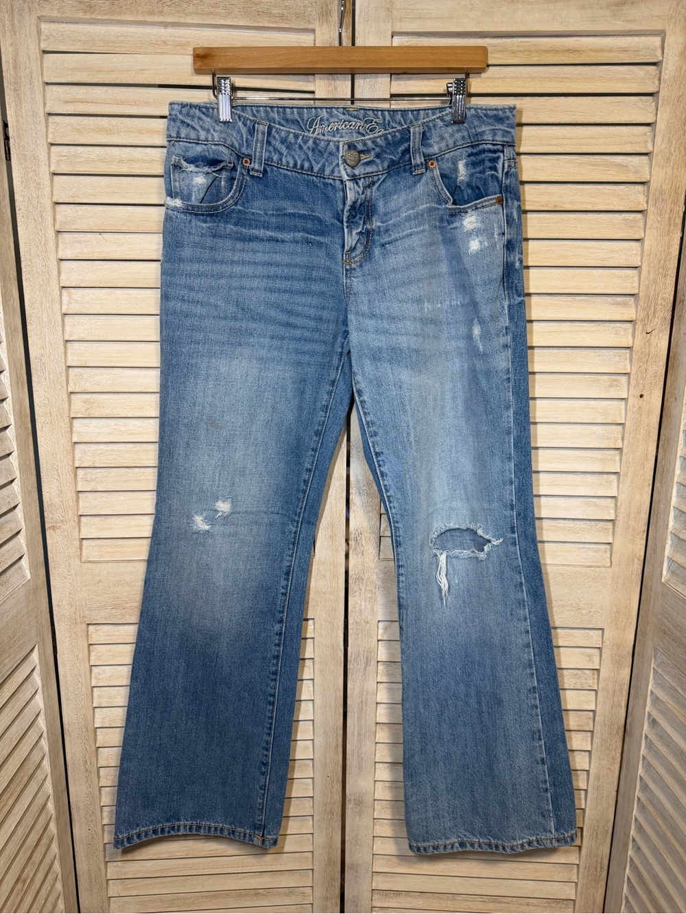 American Eagle Mid Rise Favorite Boyfriend Jeans